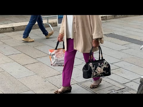 Видео: Как одеваются итальянки элегантного возраста. Как одеваться в элегантном возрасте. Советы стилиста