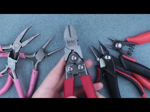 Видео: Урок для начинающих рукодельниц. Инструменты.