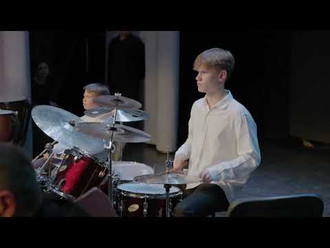 Видео: "Карело-финская полька", обр. А. Косинова. Оркестр "Китеж", дир. С. Петрашов, солист Аким Гагалаян.