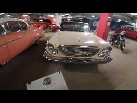 Видео: Музей ретро автомобилей
