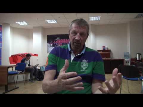 Видео: "Какой хоккей нас ждет на Кубке мира? Просто вспомните финал в Праге". В эфире - Вечерний Гимаев