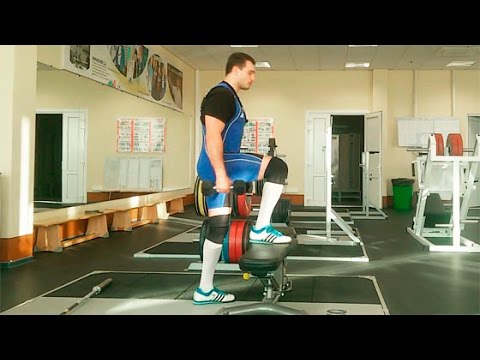 Видео: Зашагивания на лавку с гантелями: техника выполнения