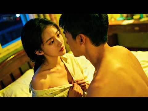 Видео: Мужчина полгода работал вдали, вернулся к жене так страстно, что соседи вызвали полицию!