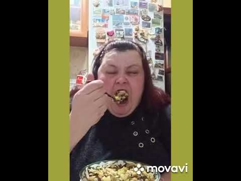 Видео: приятного аппетита (⁠θ⁠‿⁠θ⁠)(⁠ ⁠╹⁠▽⁠╹⁠ ⁠)