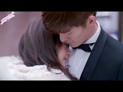 Видео: Золушку унизили, но босс встал на её защиту! А наедине просит поцелуй! 💋🐯