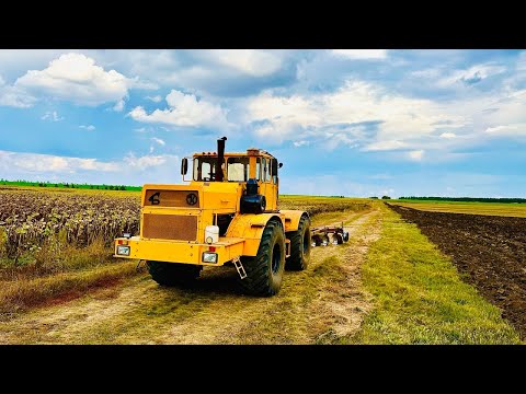 Видео: Пахота К700 и К701
