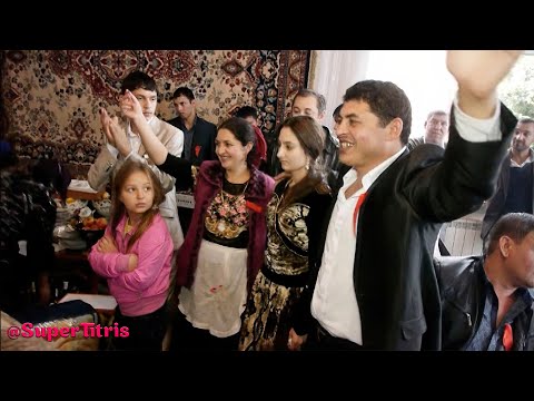 Видео: Гора приданого! Цыганская свадьба. Ваня и Роза, ч.30