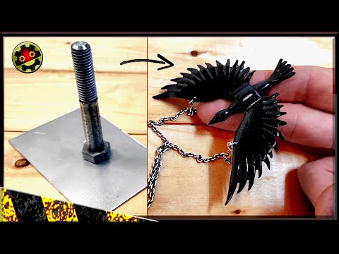 Видео: Я превращаю винт в кулон в виде ворона