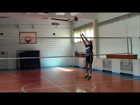 Видео: Верхняя  передача мяча в прыжке