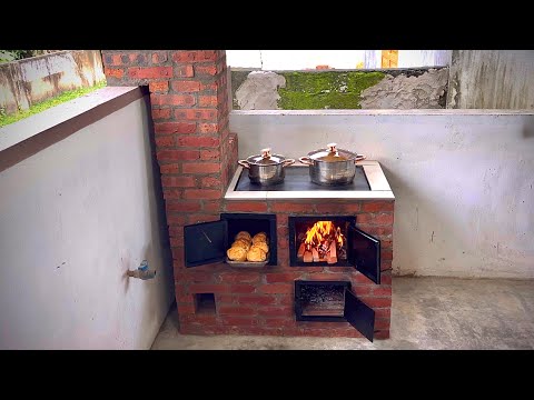 Видео: Дровяная печь с красивой духовкой из смеси цементной глины и красного кирпича