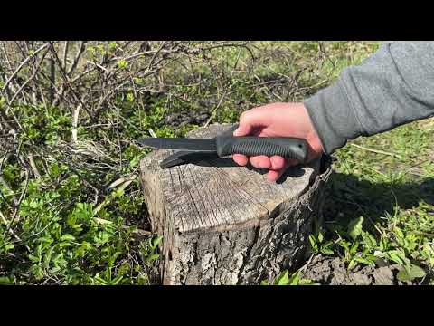 Видео: Ніж Peltonen M07 Sissipuukko. Один з найкращих ножів для лісу та війни.