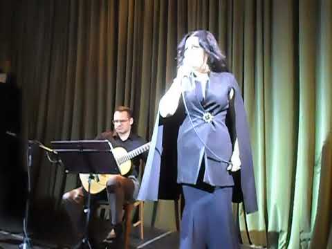 Видео: «Пока земля еще вертится…» поет Мария Голик, посвящение Булату Окуджаве. Концерт 08.11.2025.