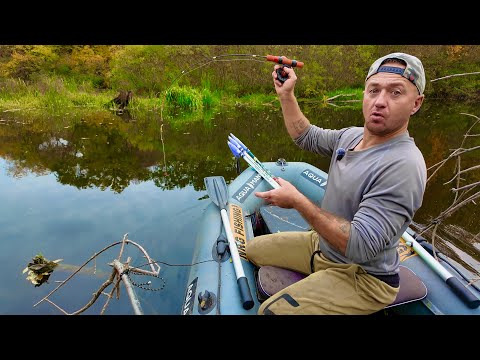Видео: Крупна РИБА ПОЛІЗЛА В КОРЧІ!!! Ловлю на ЗИМНЮ ВУДКУ!