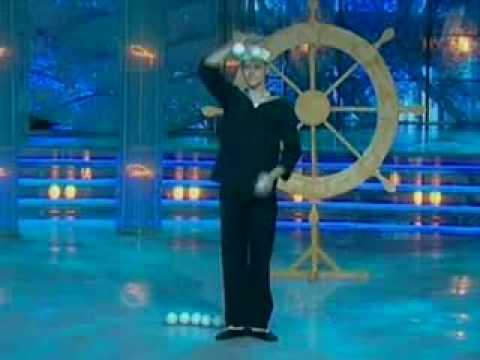 Видео: Александр Кобликов на минуте славы. Juggler Alexander Koblikov