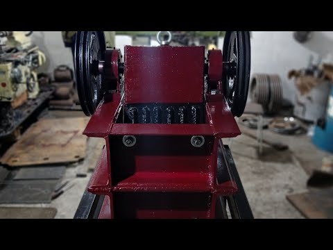 Видео: Щековая дробилка