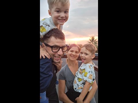 Видео: Day 2 - Извержение Килауэа! Наш день в Вулканик Парке на Большом острове