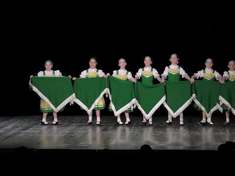 Видео: Русский народный танец с платками
