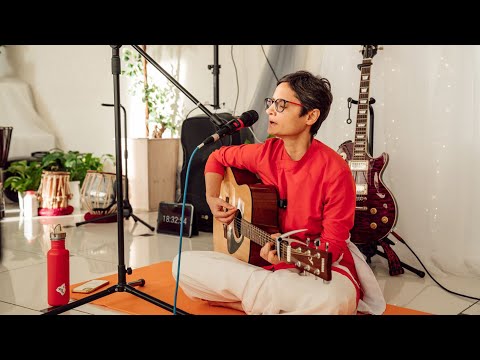 Видео: Прабхат Самгит №1370 (Nayaneri ainjana)