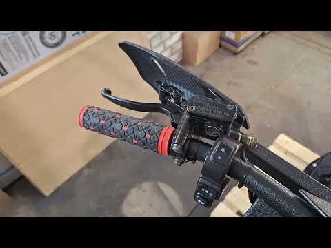 Видео: Снежный MONSTER 2025 Обзор мотоснегоката.