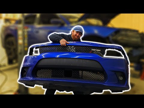 Видео: Как заменить бампер на Dodge Charger 2015–2023 годов выпуска — с участием Dodge Charger Daytona 3...