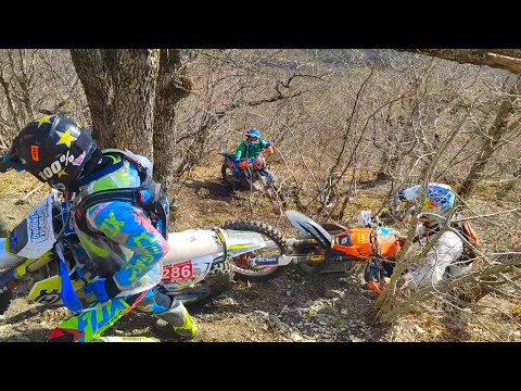 Видео: Битва KAMAX vs KTM в Гелике