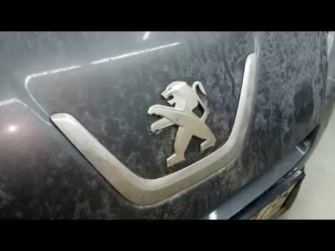 Видео: Снять передний бампер и интеркулер на Пежо 408.