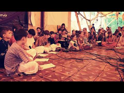 Видео: Детский киртан - "Гауранга 2017"