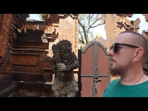 Видео: Как ДЕШЕГО питаться на БАЛИ?