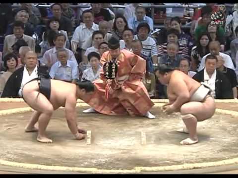 Видео: Июльский турнир по сумо 2012-го года 1-3 дни (Hагоя Басё)