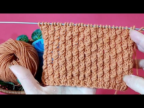 Видео: РЕЛЬЕФНЫЙ УЗОР СПИЦАМИ 970 Вязание Узоры Спицы