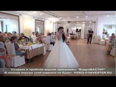 Видео: Невеста поет для мамы!)