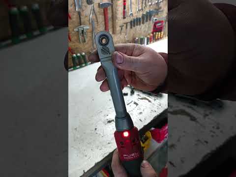 Видео: Тріскачки, трещотки Milwaukee