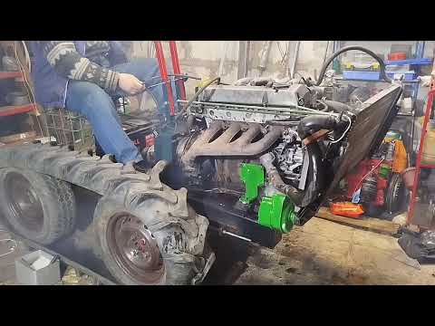 Видео: Гусеничный Мерседес,первый выезд.