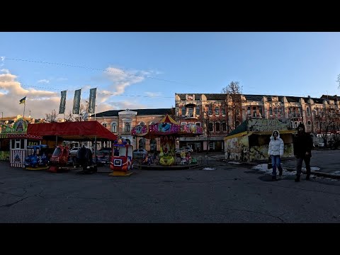 Видео: Полтава 🚲🎥 Головна Ялинка міста🎄🎉 Біла Альтанка #полтава #велопрогулянка