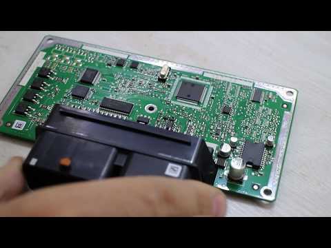 Видео: В ЭБУ Лада Калина попала вода, ремонт дорожек платы