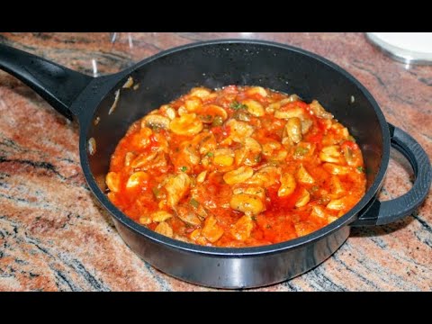 Видео: Свинина с грибами. Вкусное деревенское рагу.