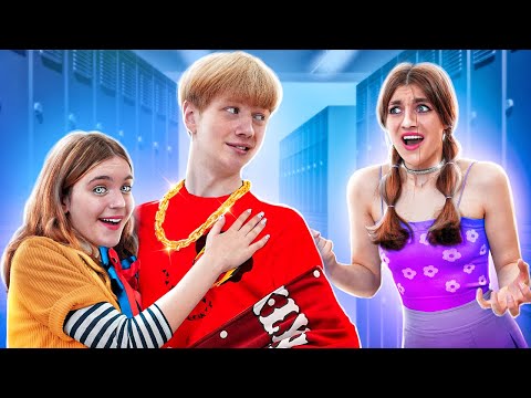 Видео: В Меня Влюбилась M3GAN | Моя Девушка Следит за Мной!