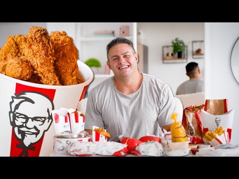 Видео: ПОРЪЧАХ ВСИЧКО ОТ МЕНЮТО НА KFC