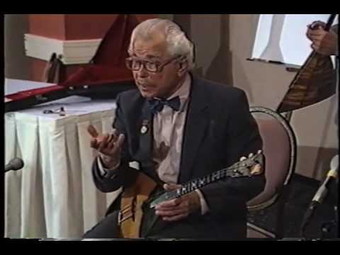 Видео: Master Class with Balalaika virtuoso Dr. Pavel Necheporenko - Part 3- Нечепоренко