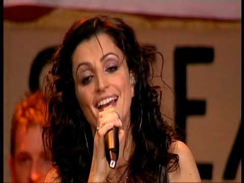 Видео: Nina Nikolina & Berkovskata Duhova Muzika - Лихнида (LIVE)