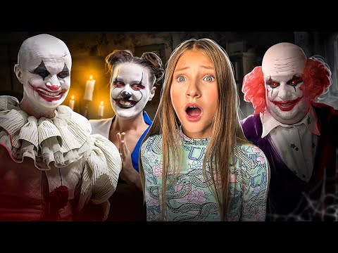 Видео: Ночь Со СТРАШНЫМИ КЛОУНАМИ || 3 Часа Ночи в ШКОЛЕ