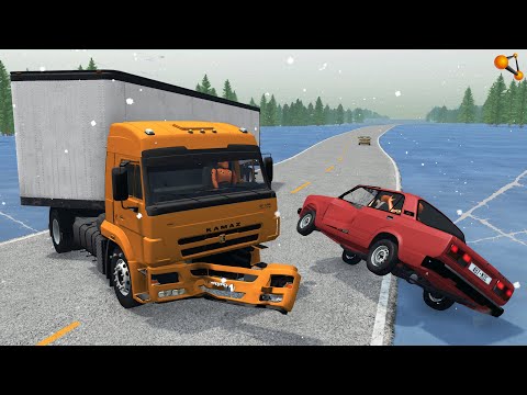 Видео: БИТВА НА ЛЬДУ! ГОЛОЛЁД НА ТРАССЕ ПРИВЕЛ К АВАРИИ | BeamNG.drive