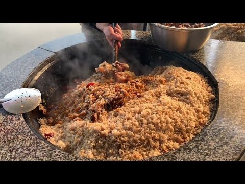 Видео: Чайханский плов в центре плова в Ташкенте САМЫЙ ВКУСНЫЙ ПЛОВ В УЗБЕКИСТАНЕ