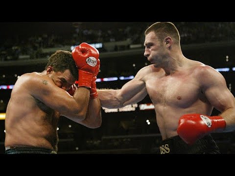 Видео: Виталий Кличко - Корри Сандерс /Vitali Klitschko vs Corrie Sanders(русские комментарии), 24.04.2004