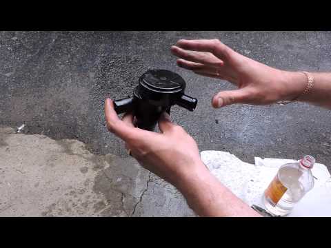 Видео: Как снять и почистить маслоотделитель на кайроне. Клапан вентиляции картера  SsangYong Kyron