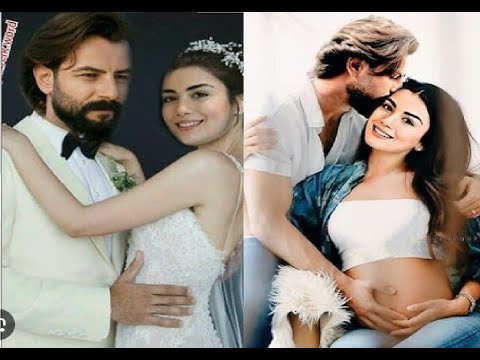 Видео: Гекберк Демирджи вернулся в Турцию на самолете Акшама, чтобы быть с Озге при его рождении.