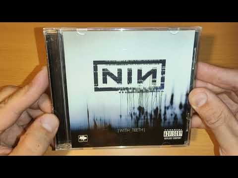 Видео: Обзор оформления CD альбома Nine Inch Nails - With Teeth