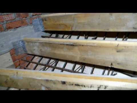 Видео: Монолитная лестница с забежными ступенями.