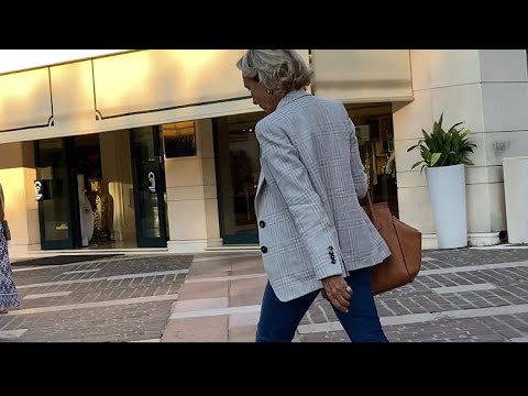 Видео: ￼￼Как одеваются итальянские бабушки