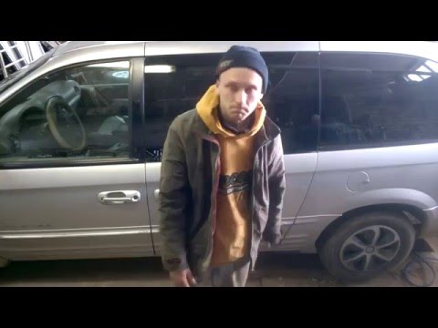 Видео: Регулировка раздвижных дверей Крайслер вояджер ,Таун Кантри,Додж караван.